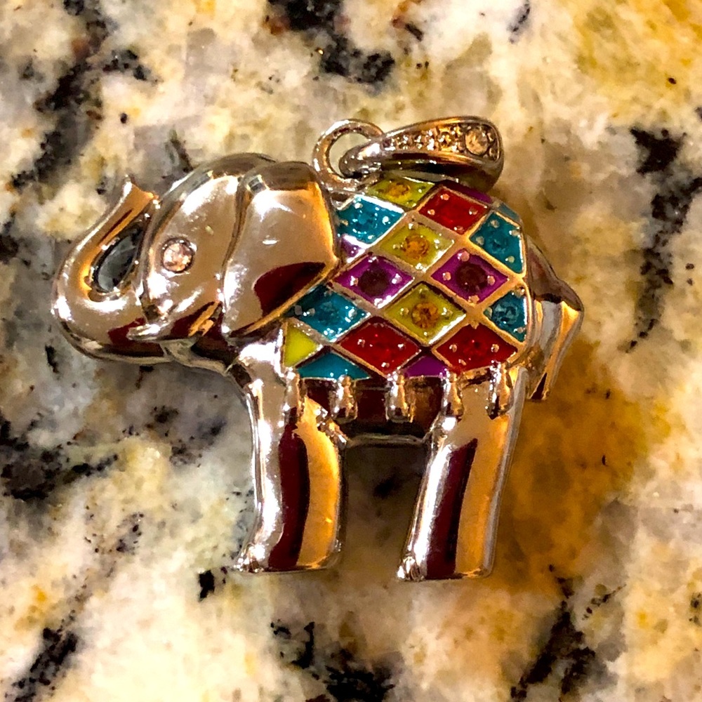 🔥 2/$30  🐘 Colorful bejeweled silver elephant pendant 🐘